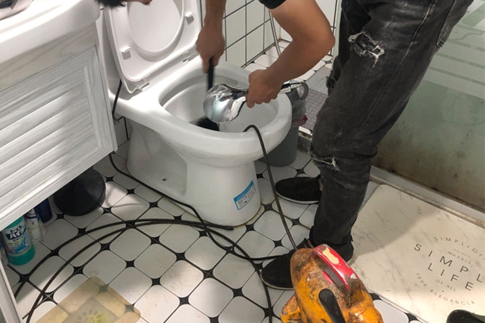 利川疏通下水道