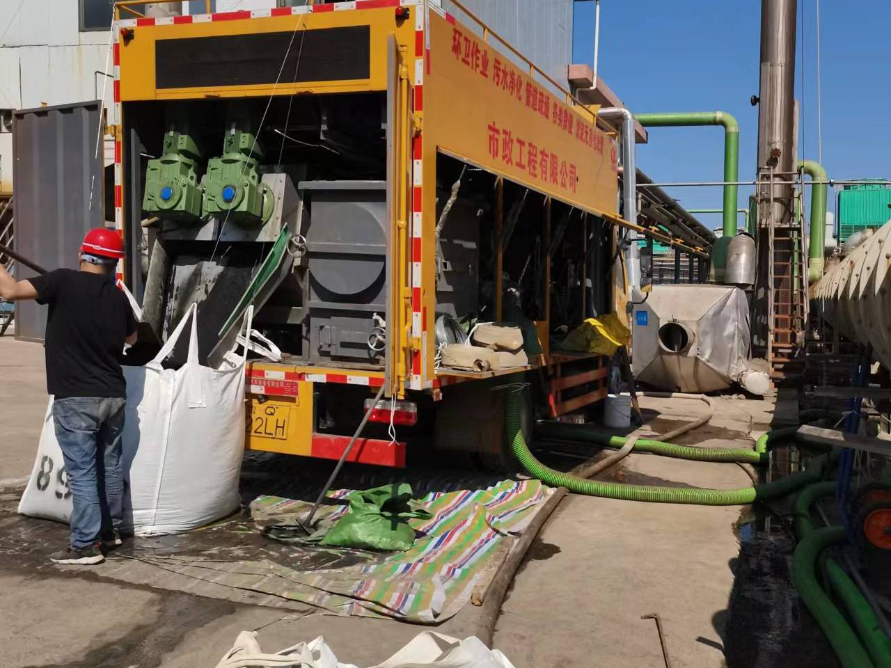 利川淤泥压干处理